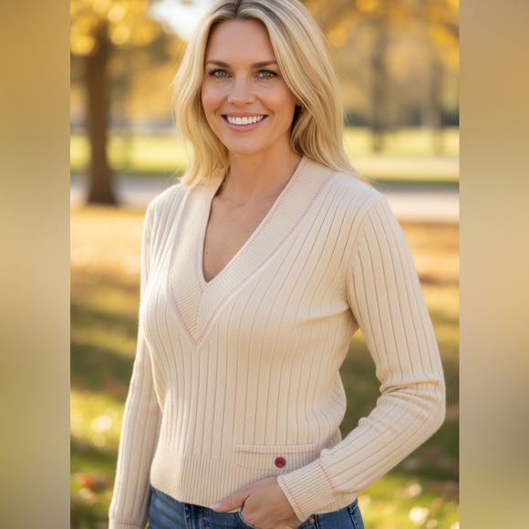 CHANEL Sweaters - 💋CHANEL Beige V-Neck Sweater with Pink Accents LB001